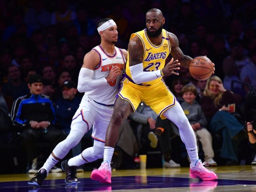 NBA／湖人雙星合砍63分笑納8連勝 尼克賠了夫人又折兵