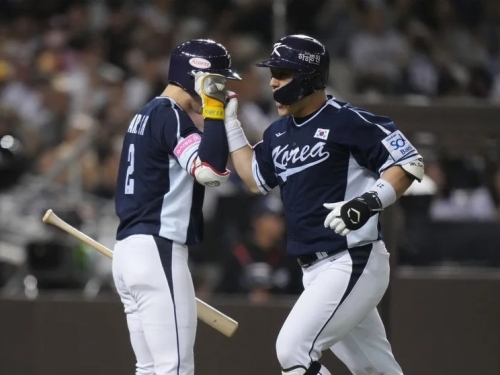 12強》日韓熱鬥！朴東原開轟、牧秀悟滿壘敲安 前5局日本4：3領先