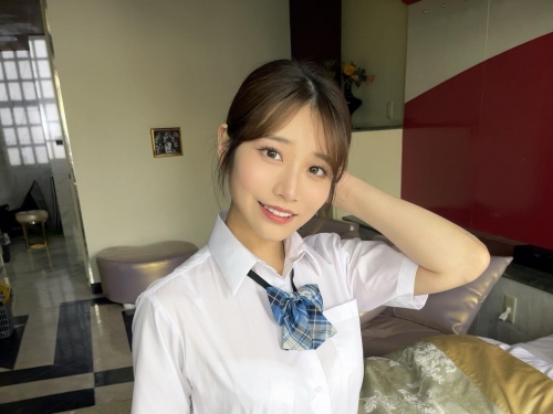 全校最正的女學生「河北彩伽」愛上比爸媽還年長的老師！主動騎上去求歡