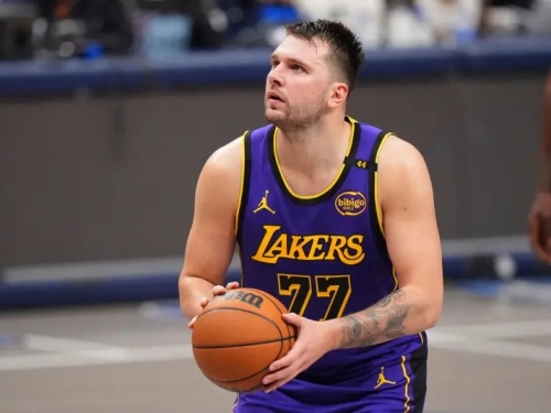 NBA》Doncic對獨行俠砍45分寫5大記錄　詹皇生涯第18次打進季後賽