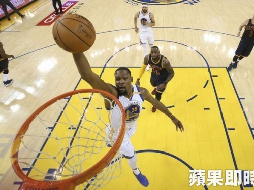 KD降薪2年16.2億台幣續留　勇士搞定本季奪冠4大主力