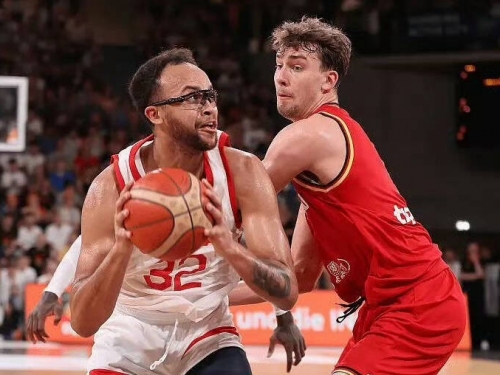 男籃世界盃》「昨天的失利很艱難...」中國慘敗49分後贏球 李凱爾吐心聲