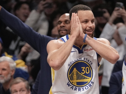 NBA／柯瑞秀神奇三分加40分 格林：就像在看太陽馬戲團