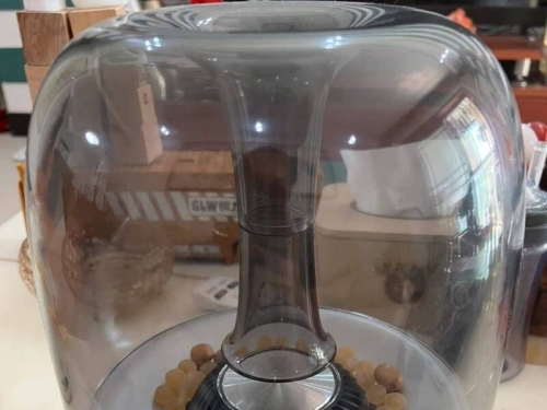 姪子玩耍突安靜... 他見1.4萬喇叭變「樂透機」崩潰！