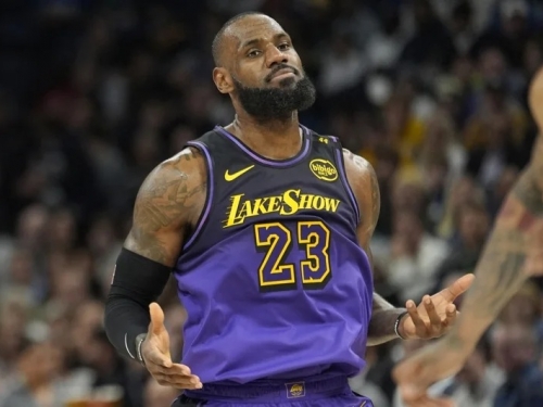 NBA》詹姆斯命中率迷航 瑞迪克不敢保證能否打滿82場