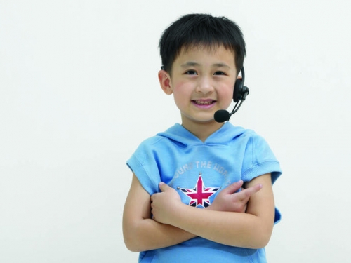 不要再誤會了啦！ 越南人雙手抱胸其實是尊敬