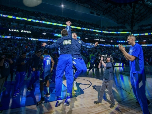 NBA／防疫情建議暫停擊掌與簽名 球員也可能被強制停賽