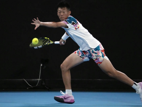 網球 |「台灣內戰」曾俊欣險勝 力退許育修晉班加羅爾8強