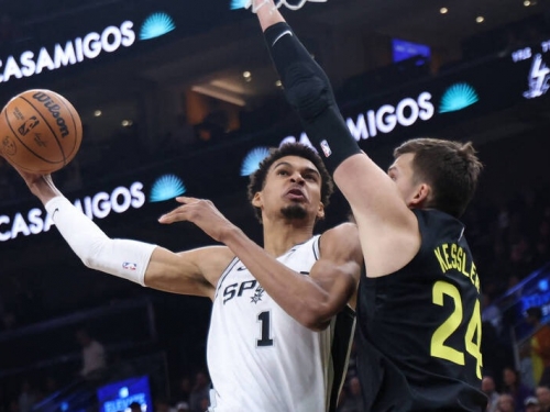 NBA》溫班亞瑪又繳超狂數據攜手保羅 馬刺打爆爵士