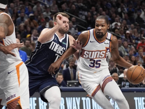 NBA》神仙打架！杜蘭特大戰前隊友厄文 太陽1分差氣走獨行俠收7連勝