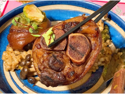 好吃到你落淚！東區美食「烤寨KAOJAI」還原道地泰式料理　滷豬腳、落淚牛排一吃上癮！