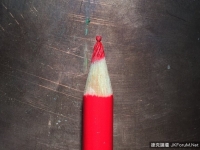 千萬別拿來寫！史上最小的村莊就在這支筆上