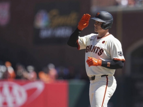 MLB》波拉斯發威！ 巨人明星三壘手獲6年48.4億延長約