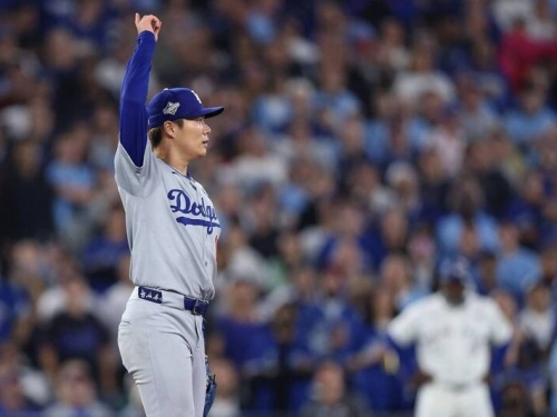 世界大賽》被山本由伸9局8K完投震撼！ 藍鳥主帥苦嘆：如果首局能拿分...