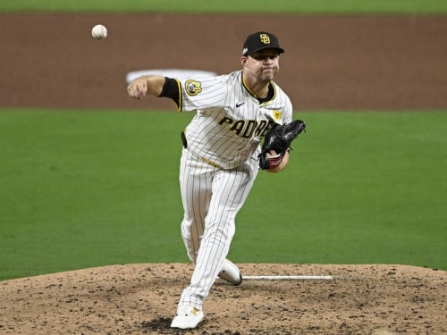 MLB》季後賽初先發7局12K寫史上第一人紀錄！金恩率教士完封勇士聽牌