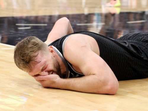 NBA季後賽》狠踩對手肚子遭趕出場 勇士格林賽後卻大吐苦水