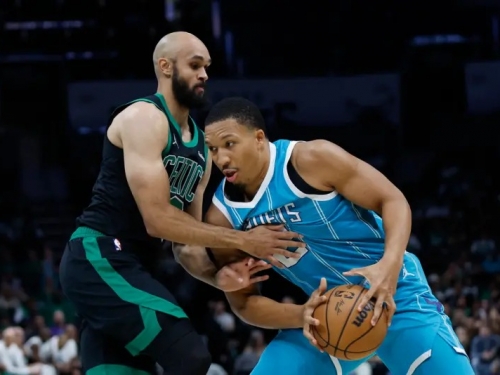 NBA》Grant Williams發狂撞翻好兄弟Tatum！Brown：他絕對是故意的