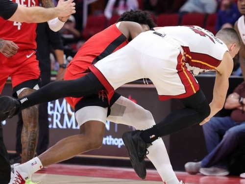 NBA》「英雄哥」遭重摔在地 熱火、火箭爆激烈衝突7人被趕出場