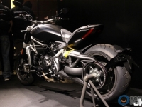 各異其趣　Ducati 959 Panigale & XDiavel重機登台