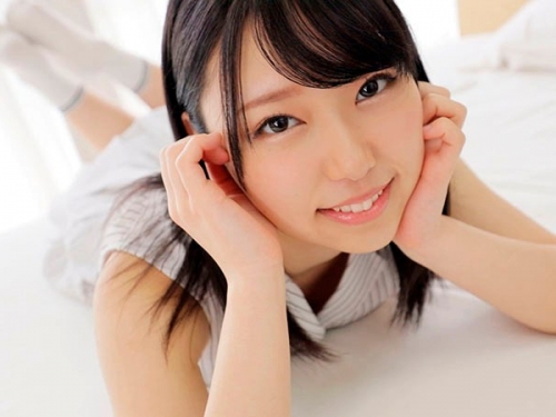 登上魔鏡號！童顏巨乳「超正G杯女大生」出道　嗲聲+豐滿大奶有夠美味！