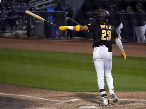 MLB》2戰5轟瘋狂虐菜！ 103億男讓粉絲傻眼：水準差太多了...