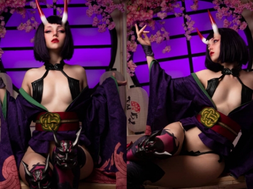 正妹Coser全身散發妖媚氣息　光是一個眼神就足以勾魂攝魄讓人跟著走