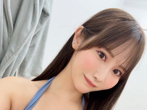 在家狂露小內褲！「小野六花」肉感小穴害男友性慾噴發，瘋狂抓來中出