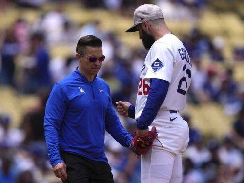 MLB》投到手流血！道奇明星右投挨2轟自責 主帥談投手群表現很無奈