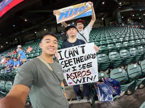 MLB》棒球魂超熱血！視障按摩師飛休士頓「看球」見證太空人逆轉勝