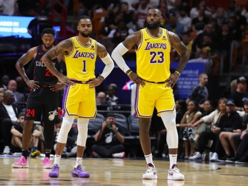 NBA》湖人開季先發陣容底定！新總教練期待Russell打出生涯年