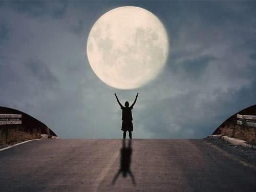 萬年前天上並沒有月亮, 太陽系或是超級文明創造, 神話早已說明