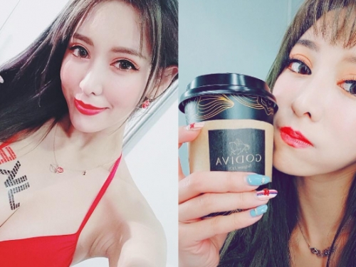 超級D的一雙美峰！台科之花「愛佳奈Alina」的事業超深，料子更是豐厚無比！