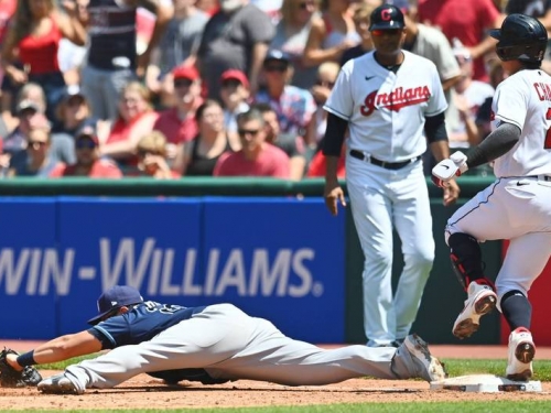 MLB》張育成3打數繳白卷 印地安人1分差險勝光芒