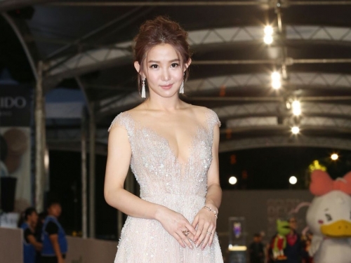 金鐘52完美落幕！黃子佼、Selina神搭配主持，柯佳嬿秀超6韓文