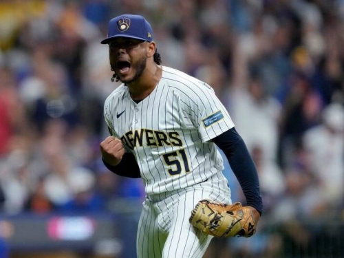 MLB》近4年繳出穩定表現 釀酒人執行球隊選項留住陣中明星強投