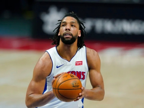 NBA》尋求重返NBA殿堂機會！前「探花」Okafor與溜馬簽下訓練營合約