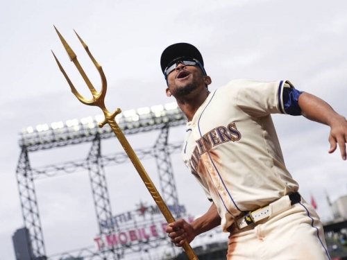 MLB》前無古人！水手球星砲轟地表最強投 誕生史上第一人神紀錄