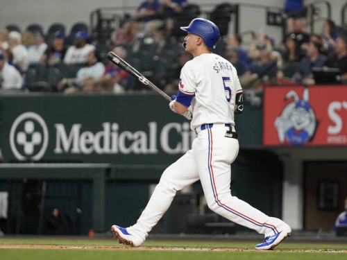 MLB》席格雙響包辦全隊得分 遊騎兵近一個月首度連勝