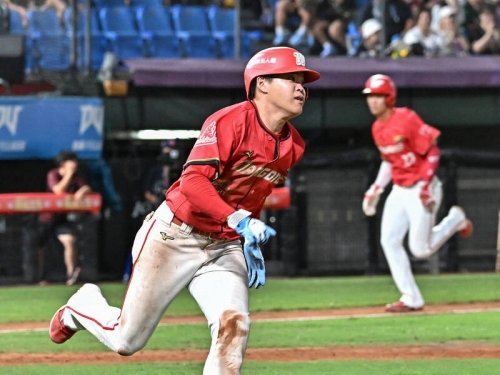 中職》本季兩度單場4安都在桃園 龍隊王順和喜獲單場MVP