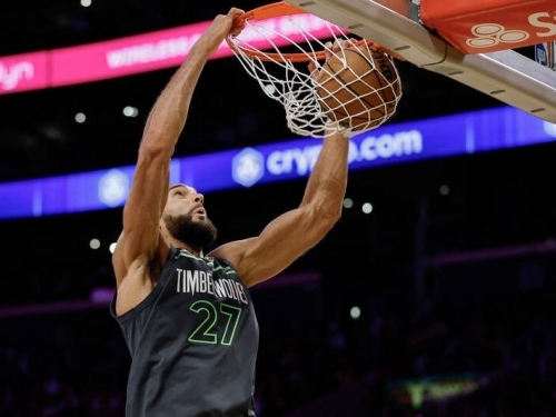 NBA季後賽》打爆湖人禁區！灰狼中鋒戈貝爾締史上首見紀錄