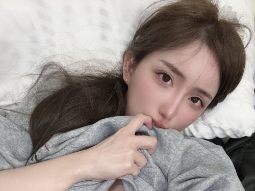 癡女醫生上班囉！「楪可憐」挺巨乳細腰看診，附帶中出服務難怪每次都額滿