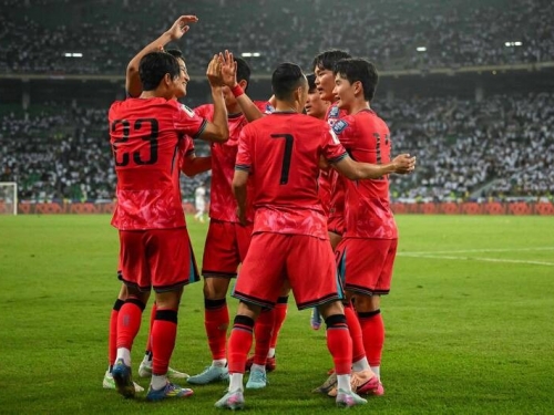 世界盃資格賽》伊拉克球員「踢臉」領紅牌送禮 南韓連11屆闖會內賽