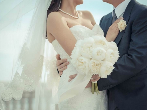 她閃婚陌生男網友 約定1周後離婚 結果出乎意料