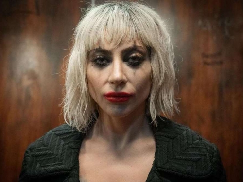 正式殺青！瓦昆菲尼克斯、Lady Gaga 主演《小丑2》釋出更多癲狂劇照！