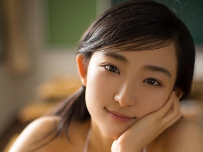 小廣末涼子出擊　現役高中生早乙女優大露17歲嫩乳