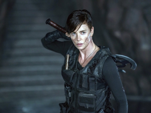 Netflix《不死軍團2》正式動工！莎莉賽隆釋出首張開拍照　《亞洲富豪》亨利高汀現身！