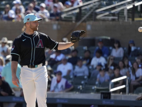 MLB》加倫、柏尼斯雙王牌誰投開幕戰？ 響尾蛇主帥也頭痛