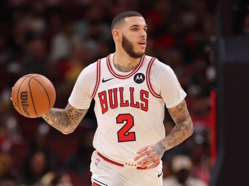 NBA》睽違1013天例行賽復出 公牛「球哥」又因傷高掛免戰牌