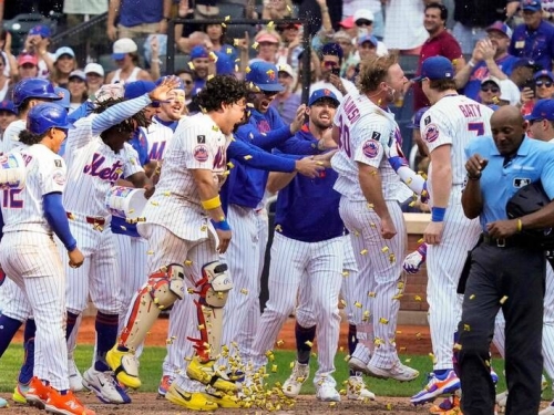 MLB》終於中止8連敗！大都會重砲阿隆索敲再見轟擊退遊騎兵