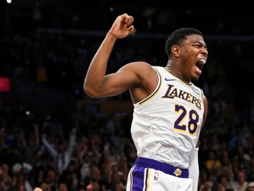 NBA》開季3連勝湖人與上季有何不同？八村壘：我們有系統了